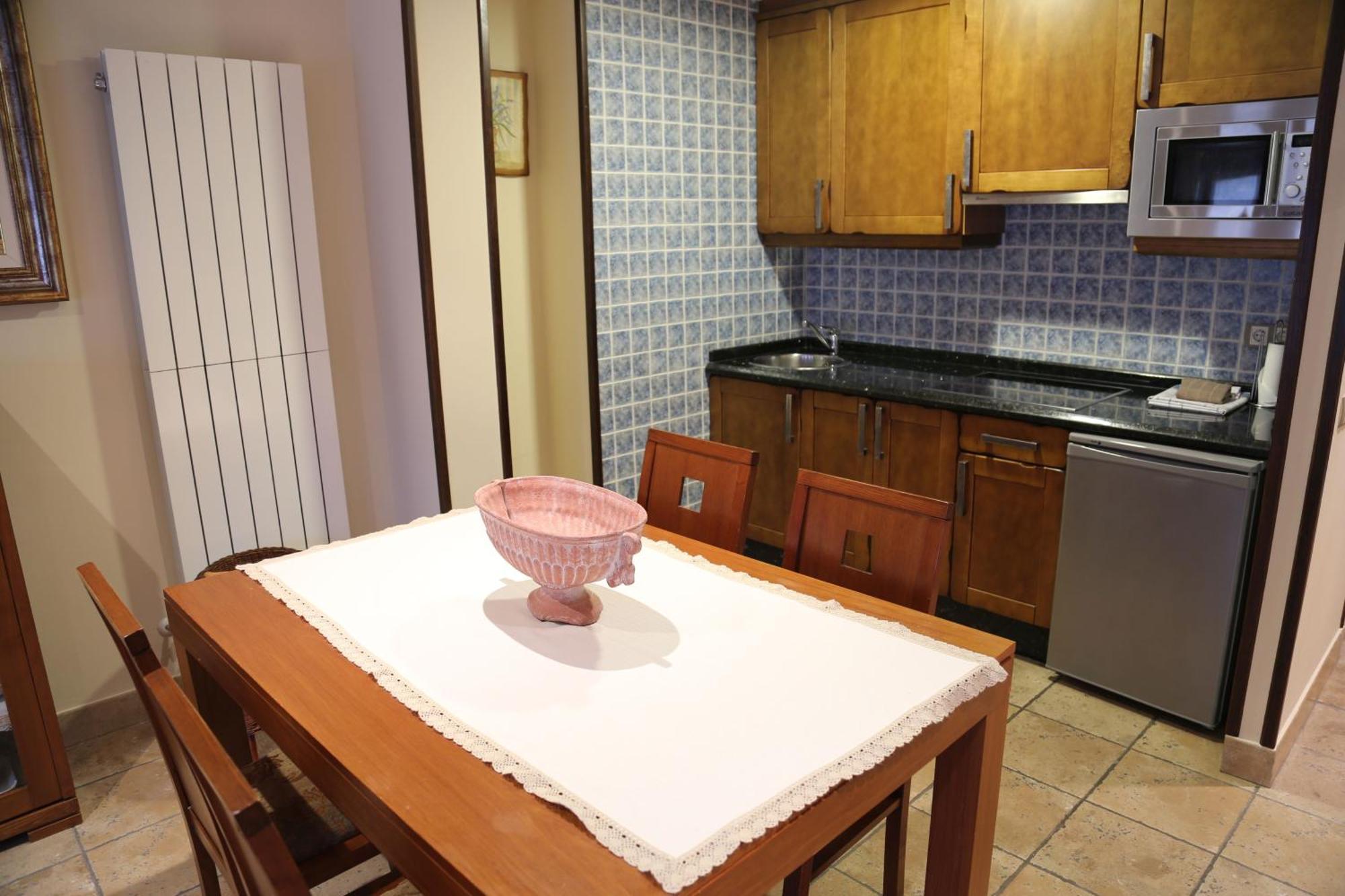 Apartamentos La Pontiga *** Infiesto Pokoj fotografie