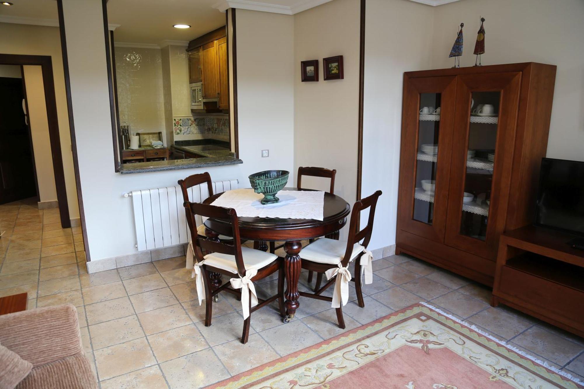 Apartamentos La Pontiga *** Infiesto Exteriér fotografie